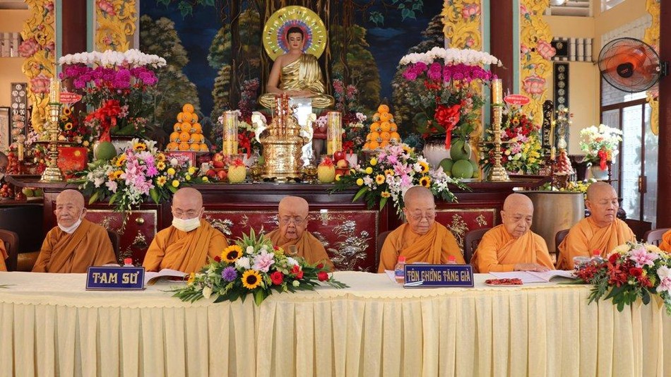 Hội đồng Giới sư đàn Tỳ-kheo-ni Hội đồng Giới sư đàn Tỳ-kheo-ni