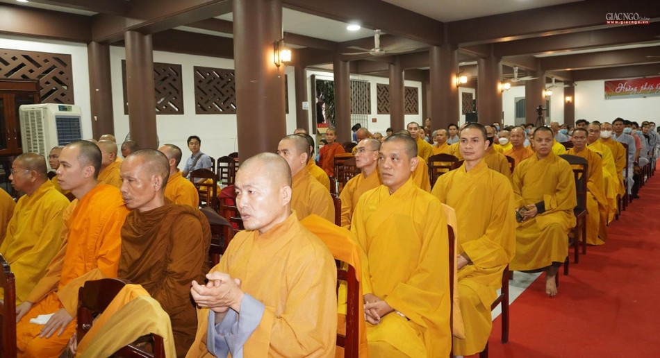 Chư tôn đức tham dự Chư tôn đức tham dự