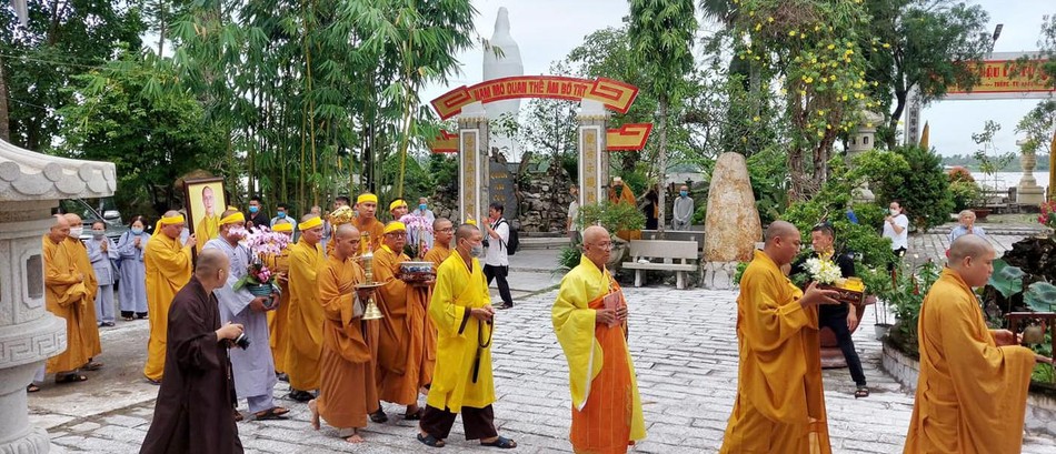 Môn đồ đệ tử cung thỉnh lư hương, di ảnh Môn đồ đệ tử cung thỉnh lư hương, di ảnh