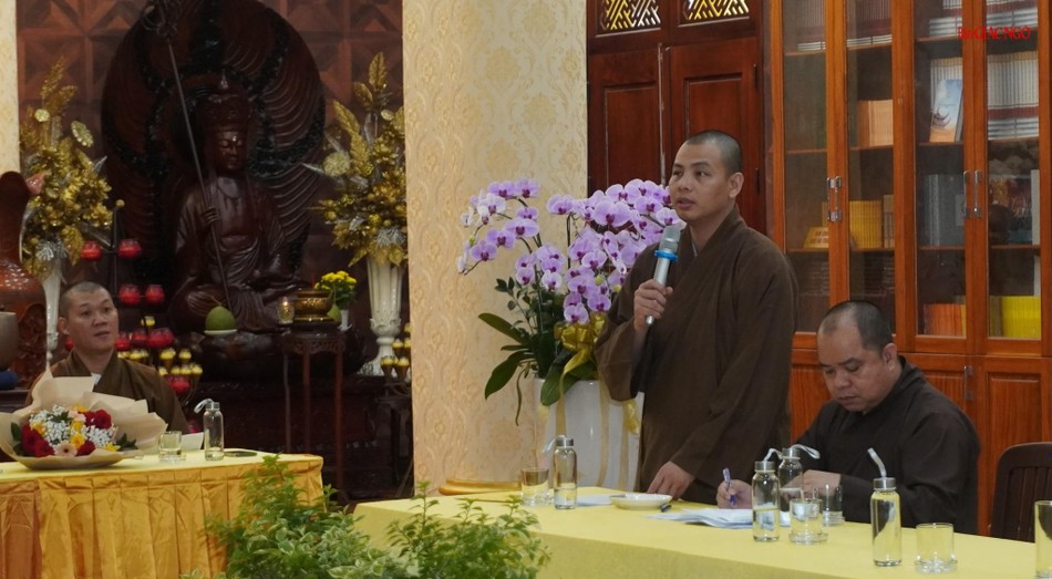 Đại đức Thích Minh Ân báo cáo Phật sự Đại đức Thích Minh Ân báo cáo Phật sự