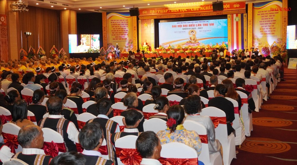 Gần 600 đại biểu tham dự