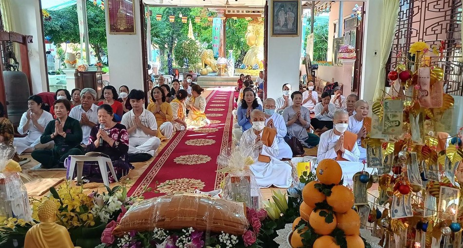 Lễ dâng y Kathina tại thiền viện Bồ Đề