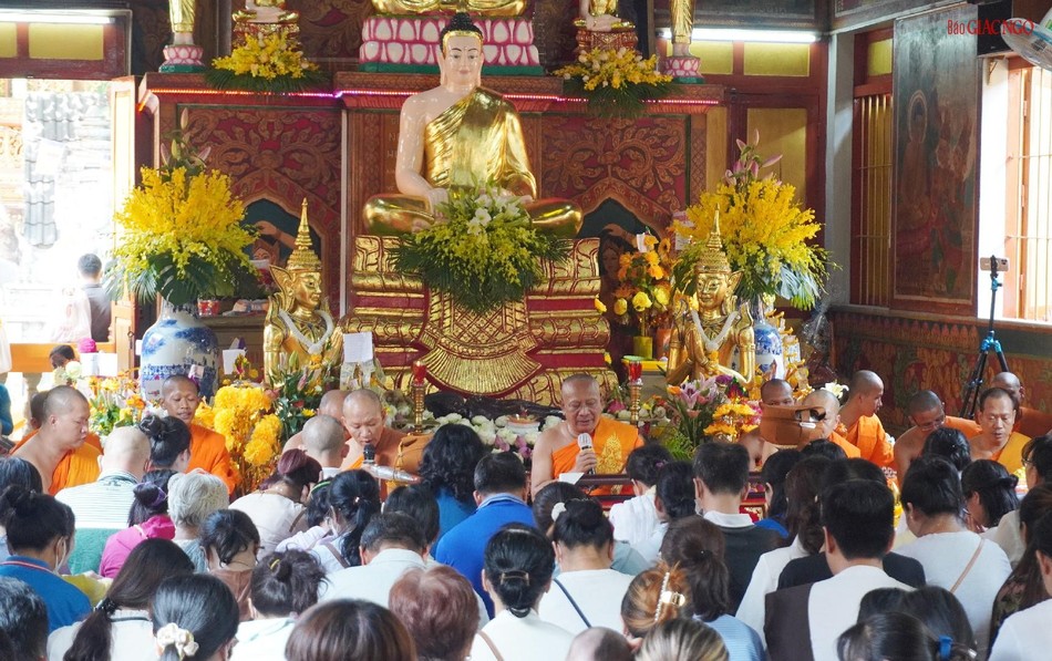 khóa lễ chúc phúc đến Phật tử