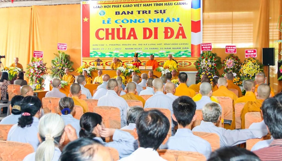 Quang cảnh buổi lễ Quang cảnh buổi lễ