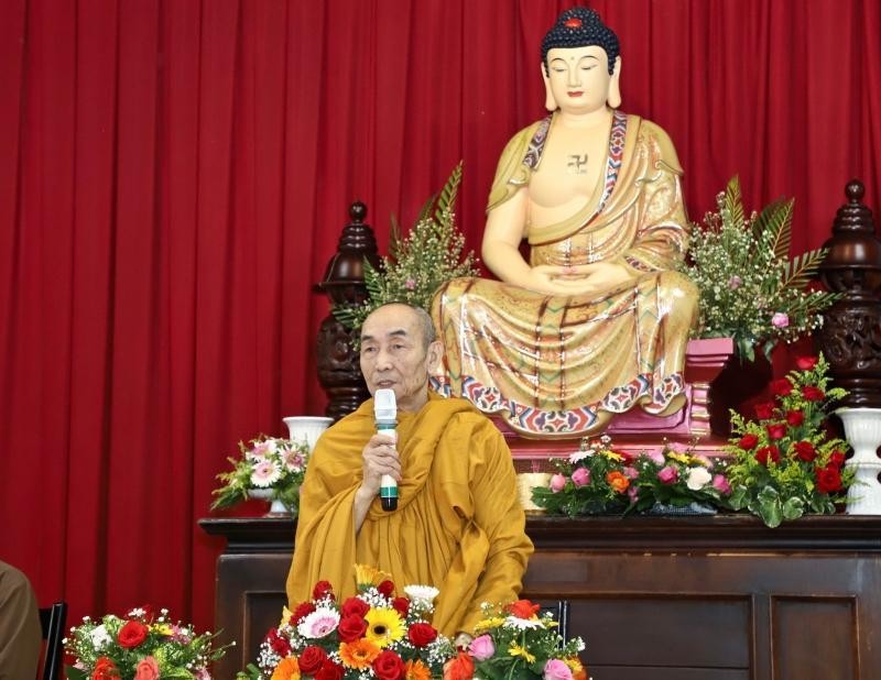 Hòa thượng Thích Giác Tiến ban đạo từ chứng minh Hòa thượng Thích Giác Tiến ban đạo từ chứng minh