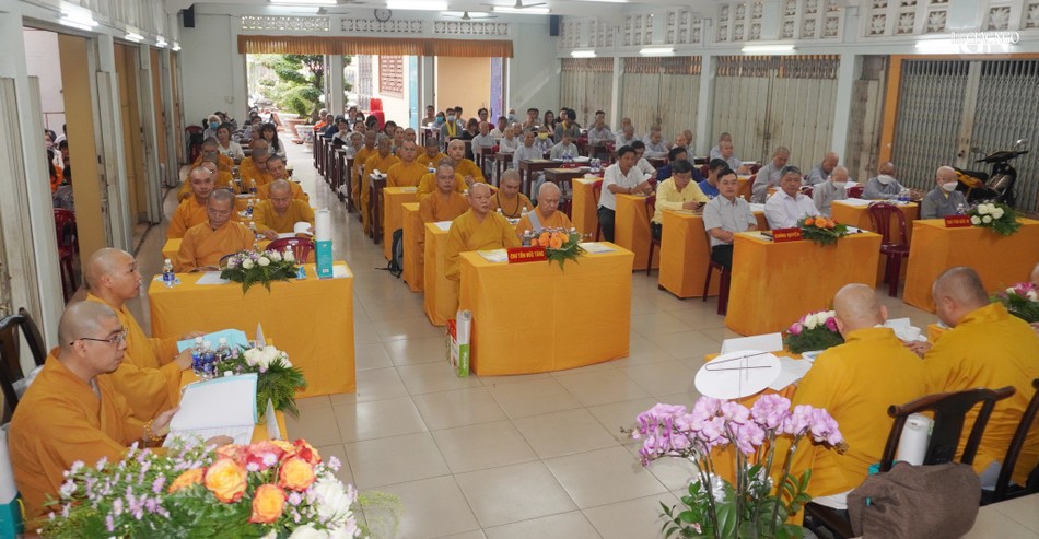 Chư tôn đức và đại diện chính quyền tham dự Chư tôn đức và đại diện chính quyền tham dự