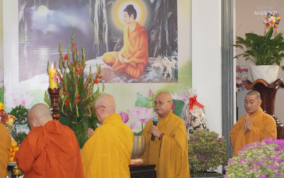 Trang nghiêm kỷ niệm Đức Phật Thành đạo Trang nghiêm kỷ niệm Đức Phật Thành đạo