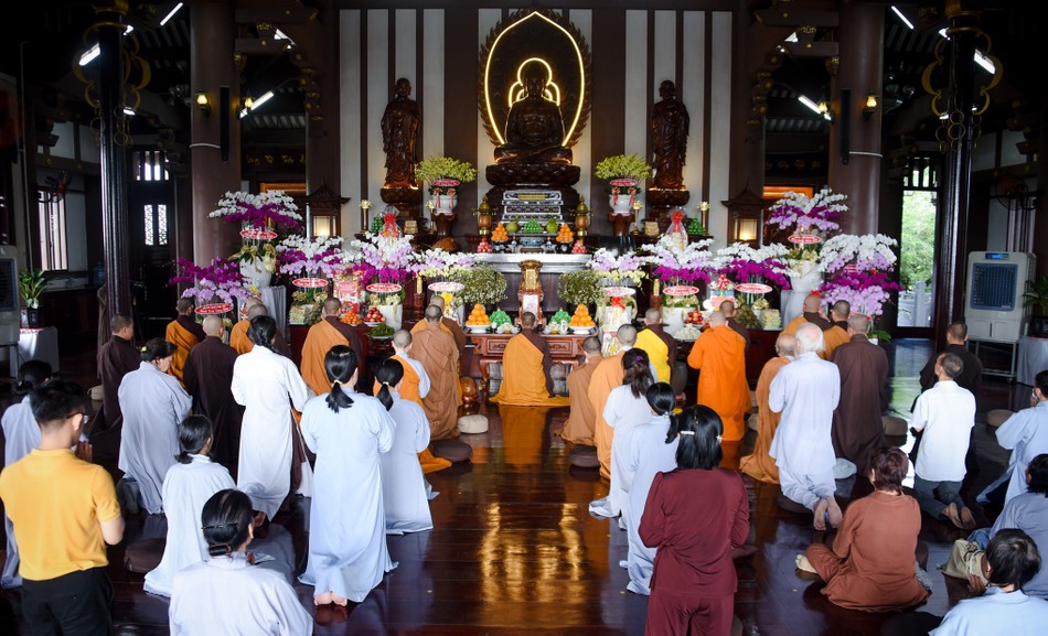 Tu viện Khánh An tưởng niệm Tiểu tường thiền sư Thích Nhất Hạnh Tu viện Khánh An tưởng niệm Tiểu tường thiền sư Thích Nhất Hạnh