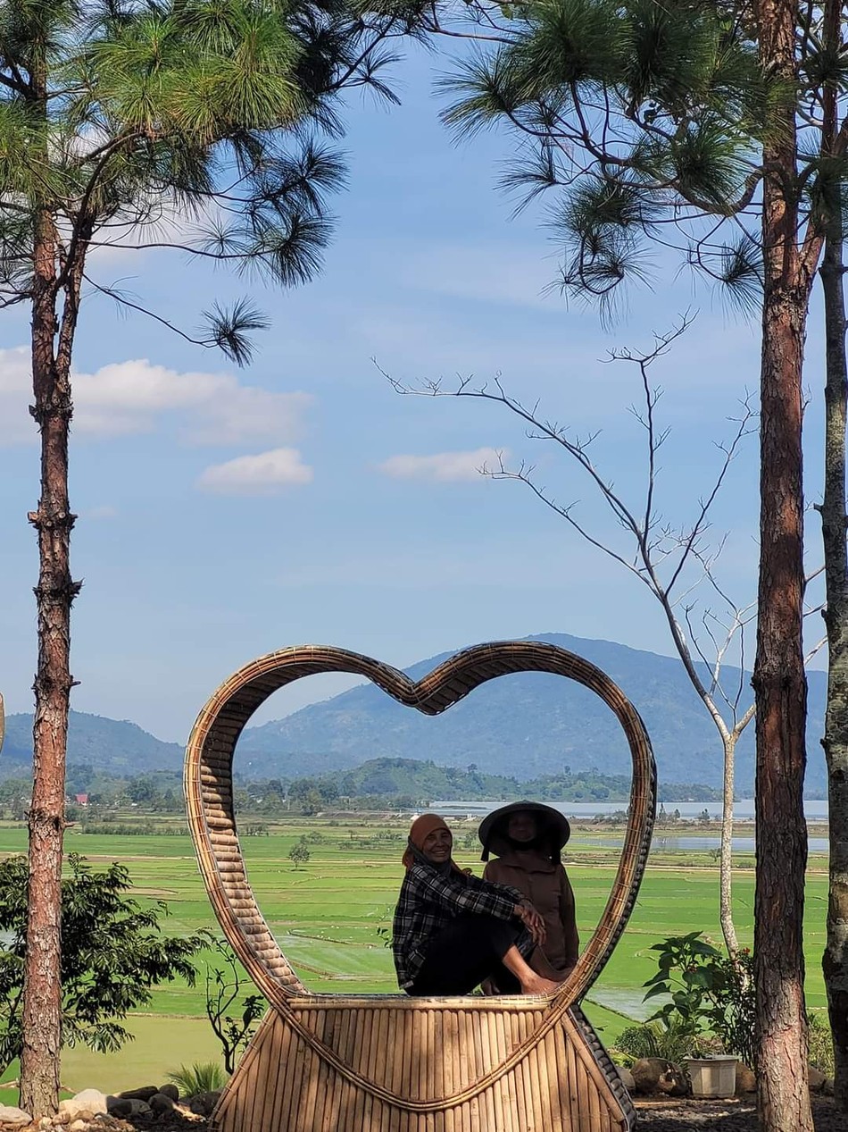 Một mô hình trái tim tại chùa Quảng Trạch