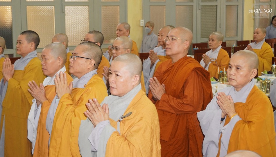 Đức Thánh Tổ Ni Đại Ái Đạo là tấm gương, một bậc mẫu nghi và cũng là một đệ tử ưu tú trong giáo đoàn của Đức Phật Đức Thánh Tổ Ni Đại Ái Đạo là tấm gương, một bậc mẫu nghi và cũng là một đệ tử ưu tú trong giáo đoàn của Đức Phật