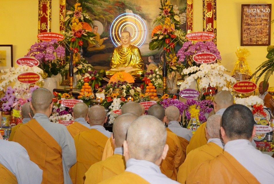 Nguyện vun bồi, gìn giữ giềng mối chánh pháp trên tinh thần “Truyền đăng tục diệm”, để Ni đoàn của Đức Thánh Tổ Kiều Đàm mãi trường tồn Nguyện vun bồi, gìn giữ giềng mối chánh pháp trên tinh thần “Truyền đăng tục diệm”, để Ni đoàn của Đức Thánh Tổ Kiều Đàm mãi trường tồn