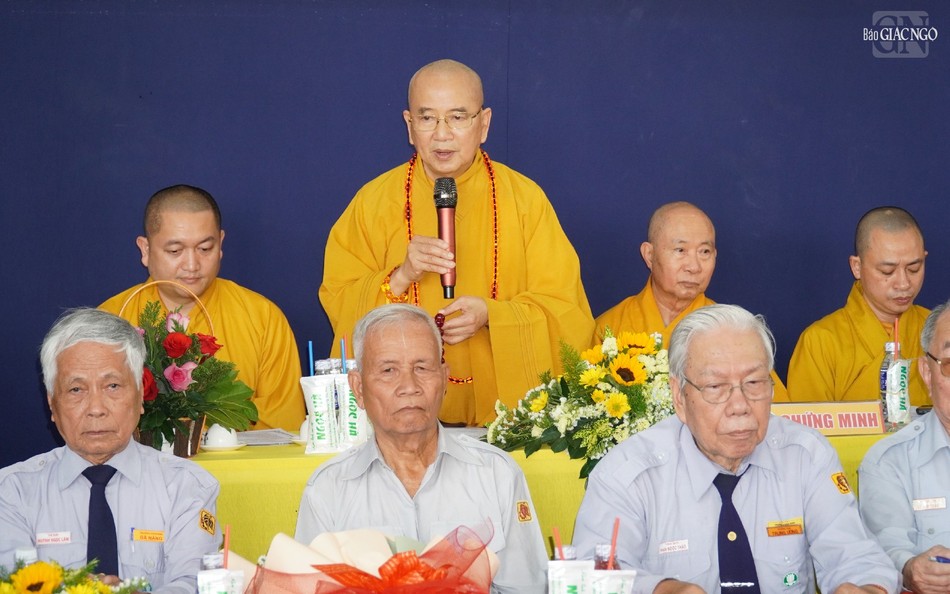 Hòa thượng Thích Khế Chơn ban đạo từ chứng minh Hòa thượng Thích Khế Chơn ban đạo từ chứng minh