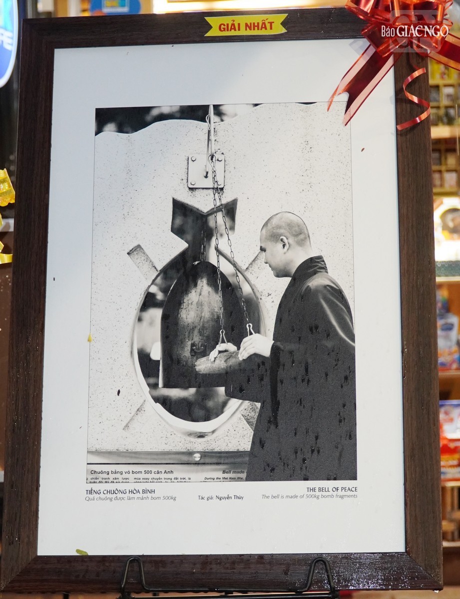 Tác phẩm giải nhất &quot;Tiếng chuông hòa bình&quot; của tác giả Nguyễn Thùy