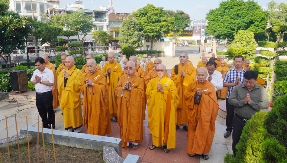 Khóa tụng kinh tưởng niệm Khóa tụng kinh tưởng niệm