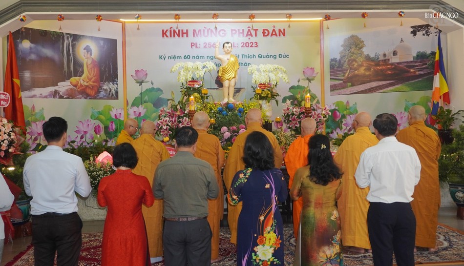 Khóa lễ diễn ra tại chùa Huỳnh Kim