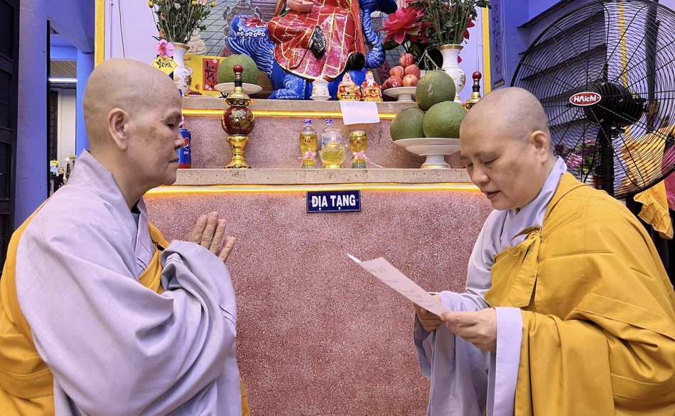 Chư Ni thực hiện đối thú an cư Chư Ni thực hiện đối thú an cư