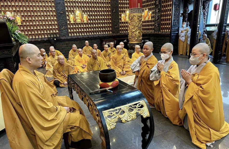 Chư Ni tác pháp an cư Chư Ni tác pháp an cư