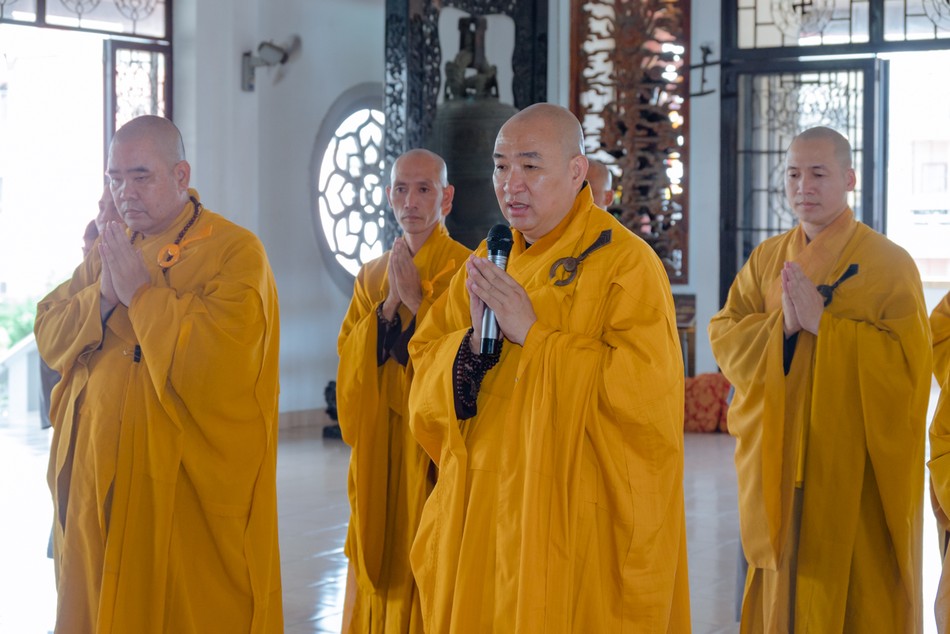 Thượng tọa Thích Phước Nguyên, Chánh Văn phòng II T.Ư tác bạch Thượng tọa Thích Phước Nguyên, Chánh Văn phòng II T.Ư tác bạch