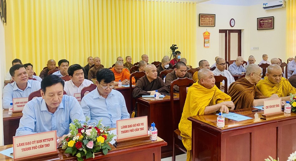 Đại biểu tham dự Đại biểu tham dự