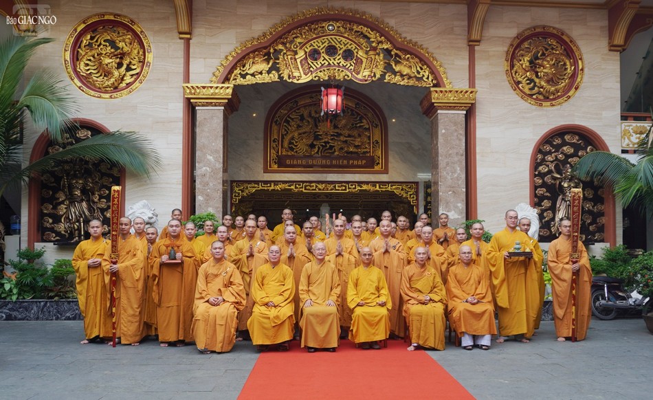 Chư tôn đức lưu niệm tại trường hạ chùa Hưng Phước Chư tôn đức lưu niệm tại trường hạ chùa Hưng Phước