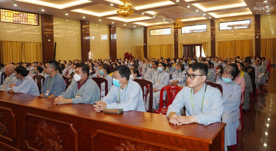 Lắng nghe thời pháp thoại Lắng nghe thời pháp thoại