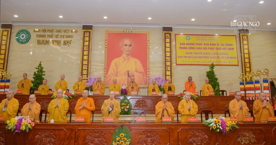 Chư tôn đức Ban Hoằng pháp T.Ư, Ban Kinh tế - Tài chính T.Ư, Ban Thường trực Ban Trị sự GHPGVN TP.HCM Chư tôn đức Ban Hoằng pháp T.Ư, Ban Kinh tế - Tài chính T.Ư, Ban Thường trực Ban Trị sự GHPGVN TP.HCM