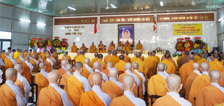 Khóa An cư kiết hạ Phật lịch 2567 của Phật giáo H.Củ Chi thành tựu viên mãn Khóa An cư kiết hạ Phật lịch 2567 của Phật giáo H.Củ Chi thành tựu viên mãn