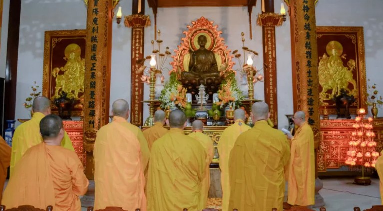 Chư tôn đức chứng minh lễ