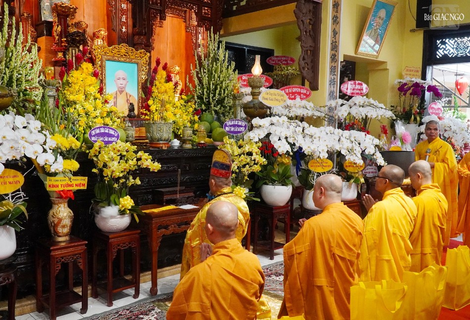 Khóa lễ cung tiến Giác linh tại tổ đường