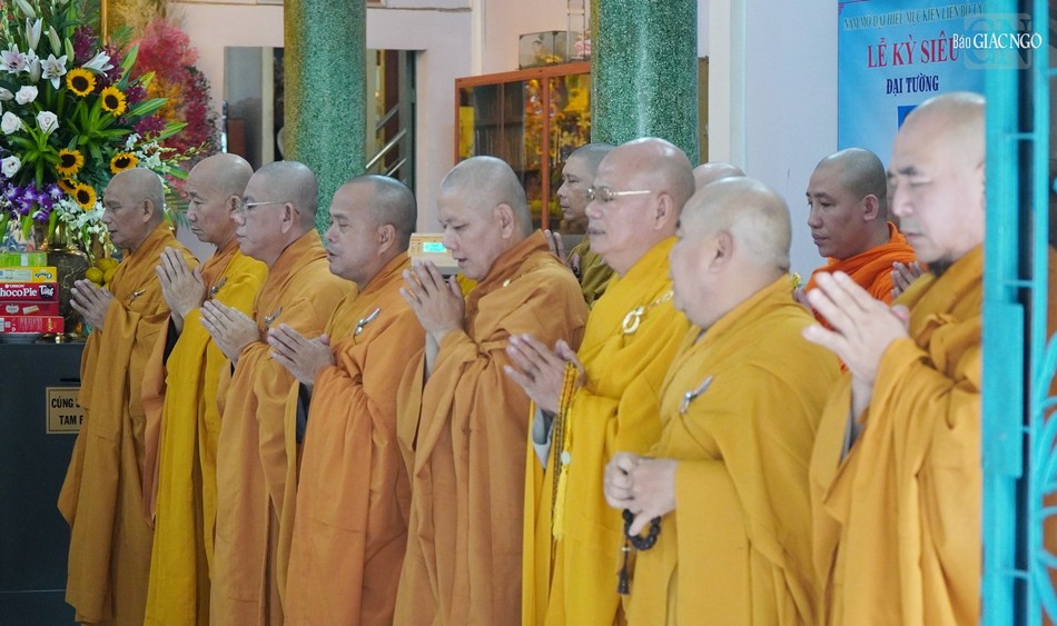 Chư tôn đức Tăng