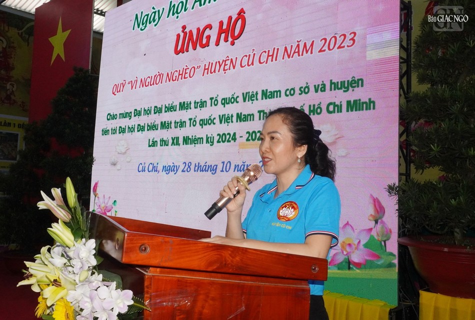 Bà Phan Thị Kiều Tiên phát biểu khai mạc Bà Phan Thị Kiều Tiên phát biểu khai mạc