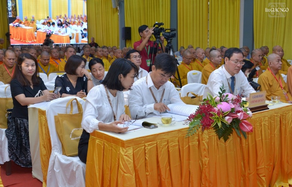 Đại diện chính quyền tham dự Đại diện chính quyền tham dự