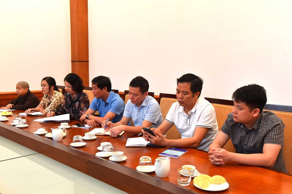 Đại diện chính quyền