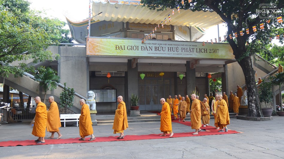 Từng bước chân an lạc