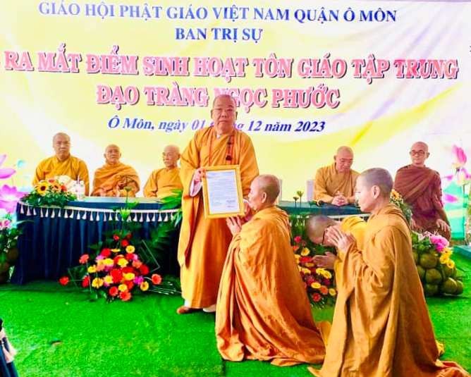 Sư cô Thích nữ Thanh Liên được phân công phụ trách điểm sinh hoạt tôn giáo tập trung Ngọc Phước Sư cô Thích nữ Thanh Liên được phân công phụ trách điểm sinh hoạt tôn giáo tập trung Ngọc Phước