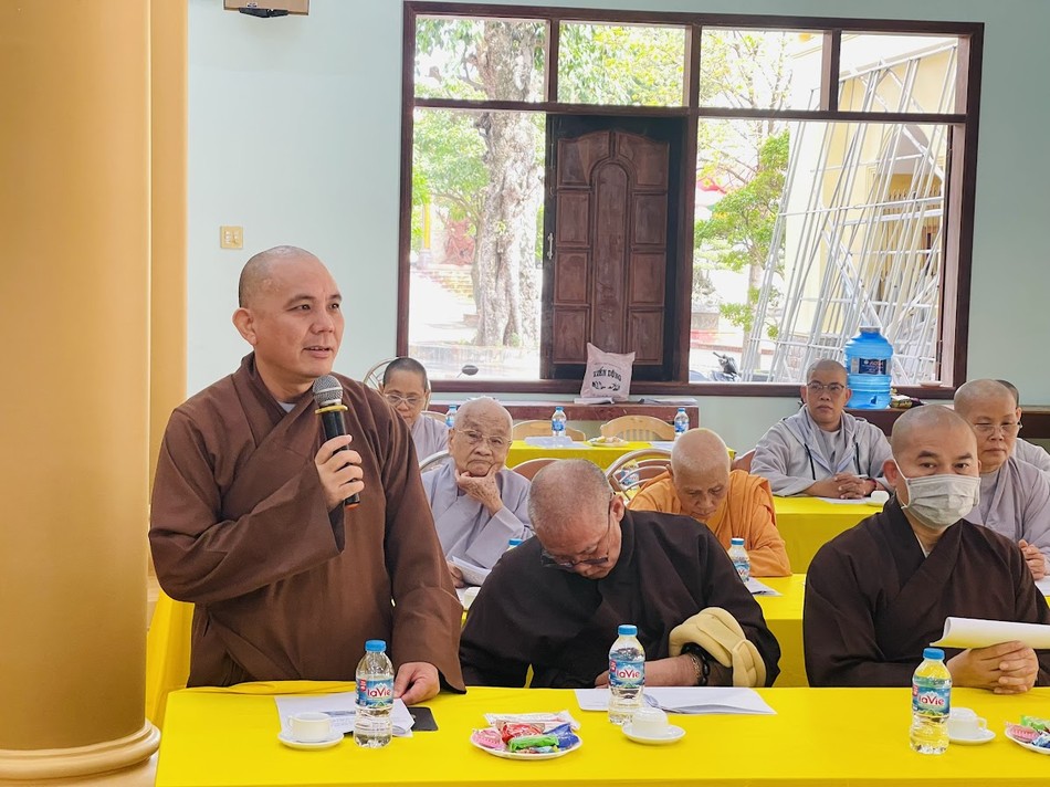 Thượng tọa Thích Đồng Thành, Phó Thường trực Ban Trị sự GHPGVN tỉnh Bình Định phát biểu Thượng tọa Thích Đồng Thành, Phó Thường trực Ban Trị sự GHPGVN tỉnh Bình Định phát biểu