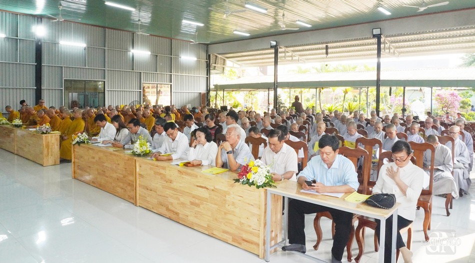 Đại biểu tham dự Đại biểu tham dự