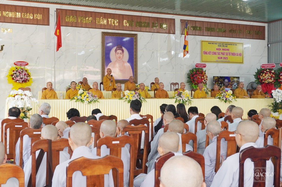 Thượng tọa Thích Thiện Quý phát biểu chỉ đạo Thượng tọa Thích Thiện Quý phát biểu chỉ đạo