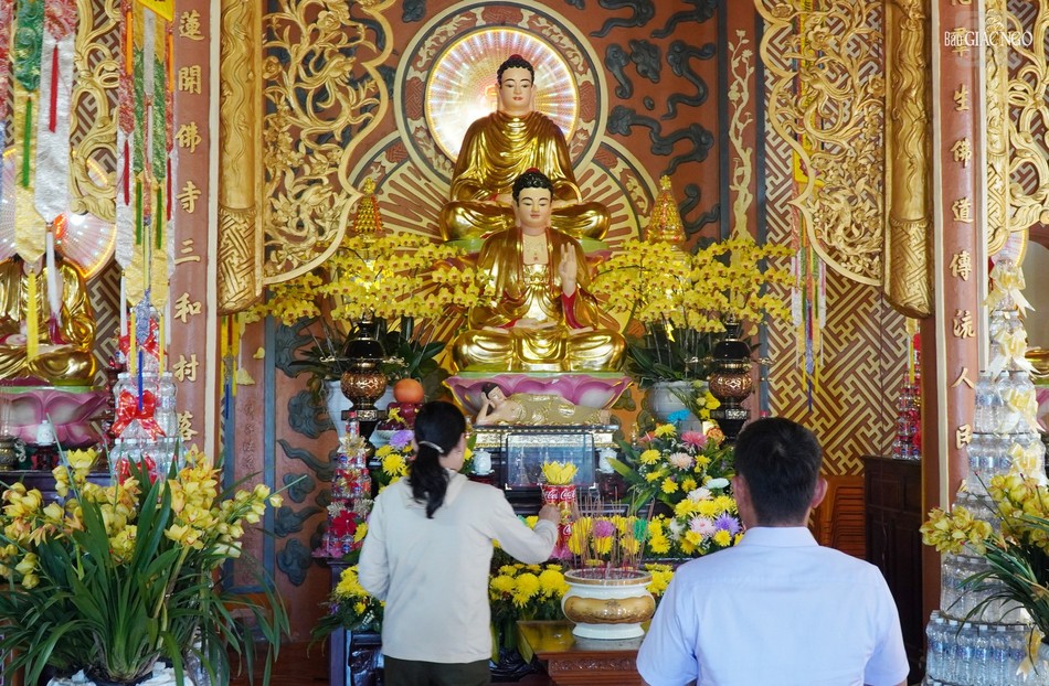 Nguyện một năm mưa thuận, gió hòa Nguyện một năm mưa thuận, gió hòa