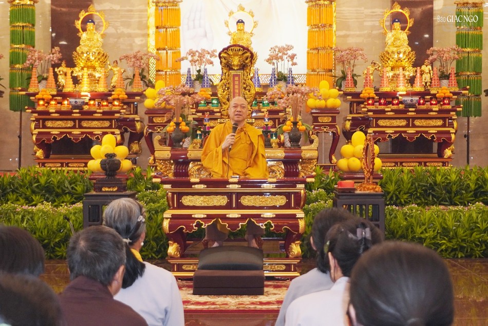 Chiều 16-2, Thượng tọa Thích Nguyên Hạnh thuyết giảng đến Phật tử