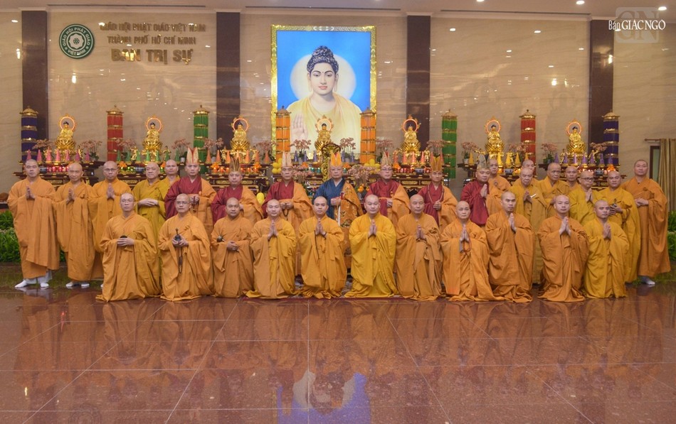 Sau lễ tạ đàn Pháp hội Dược Sư, tại Việt Nam Quốc Tự vẫn duy trì thời khóa tụng kinh lúc 18 giờ mỗi ngày đến hết tháng Giêng