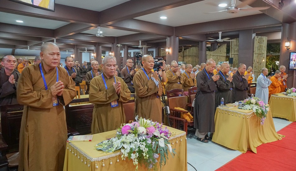 Chư tôn đức tham dự Chư tôn đức tham dự