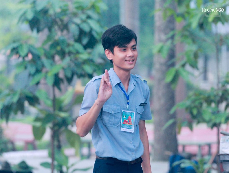 Chào ấn cát tường trong Gia đình Phật tử - Ảnh: Dương Bá