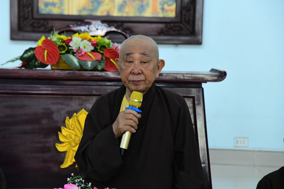 Trưởng lão Hòa thượng Thích Như Tín đạo từ chứng minh