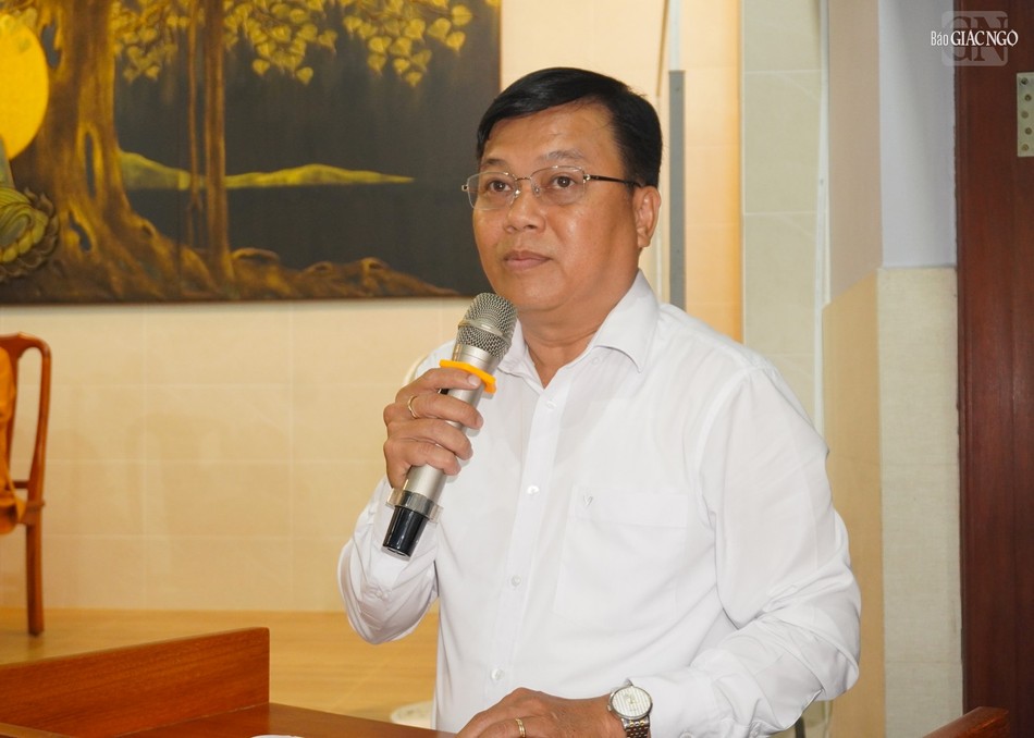 Ông Lê Trường Tồn đại diện chính quyền phát biểu Ông Lê Trường Tồn đại diện chính quyền phát biểu