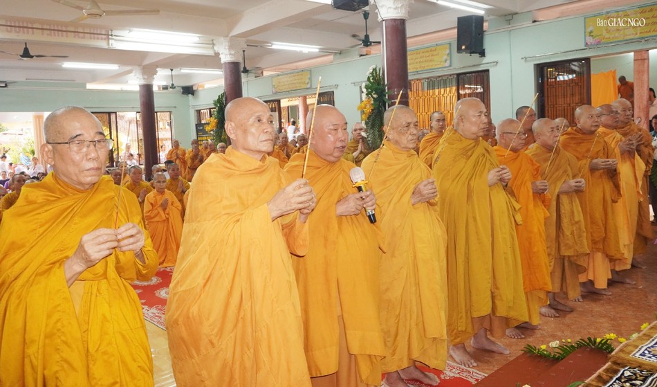 Chư tôn đức tưởng niệm Chư tôn đức tưởng niệm