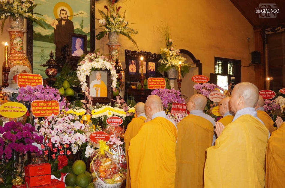 Tưởng niệm công đức Ni trưởng Thích nữ Như Hoa cả một đời tận tâm vì Phật pháp, tận lực với chúng sinh Tưởng niệm công đức Ni trưởng Thích nữ Như Hoa cả một đời tận tâm vì Phật pháp, tận lực với chúng sinh