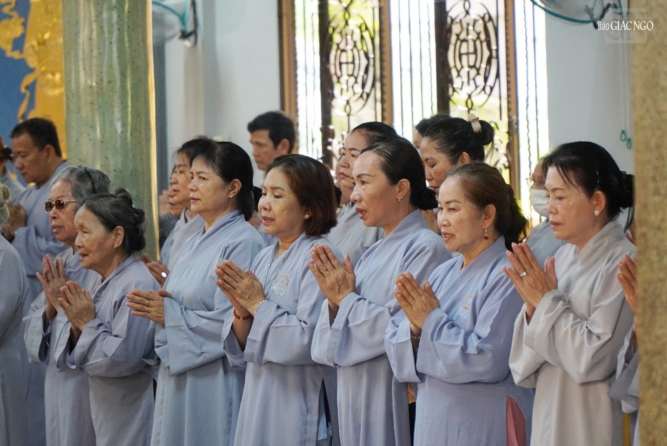 Đông đảo Phật tử đồng tham dự