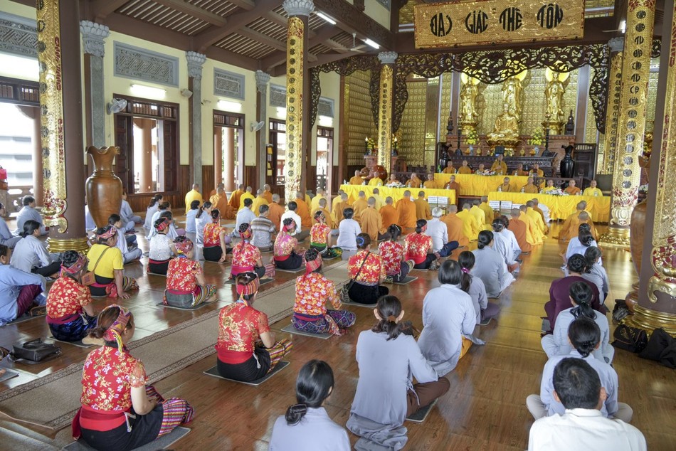 Đông đảo Phật tử về chùa Pháp Hoa, tỉnh Đắk Nông