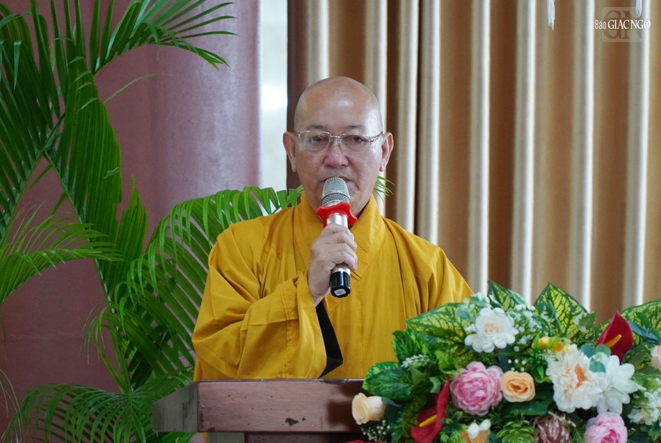 Thượng tọa Thích Quảng Tâm phát biểu chào mừng